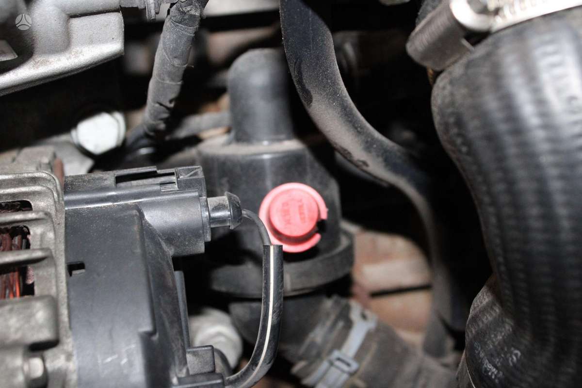Volkswagen Passat, CFF, engine