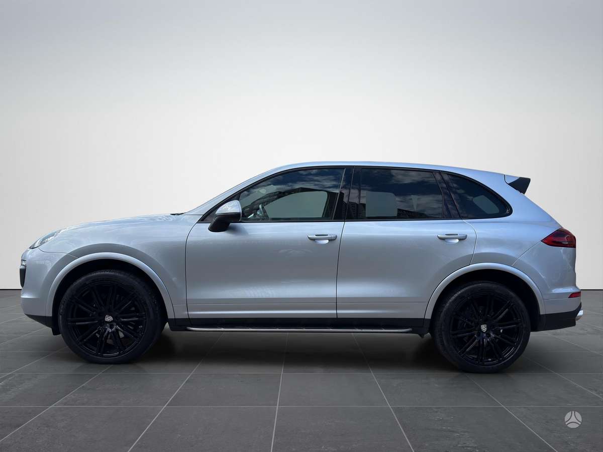 Porsche Cayenne - 3