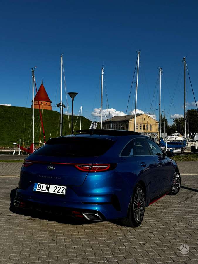 Kia ProCeed, 1.6 l., hatchback