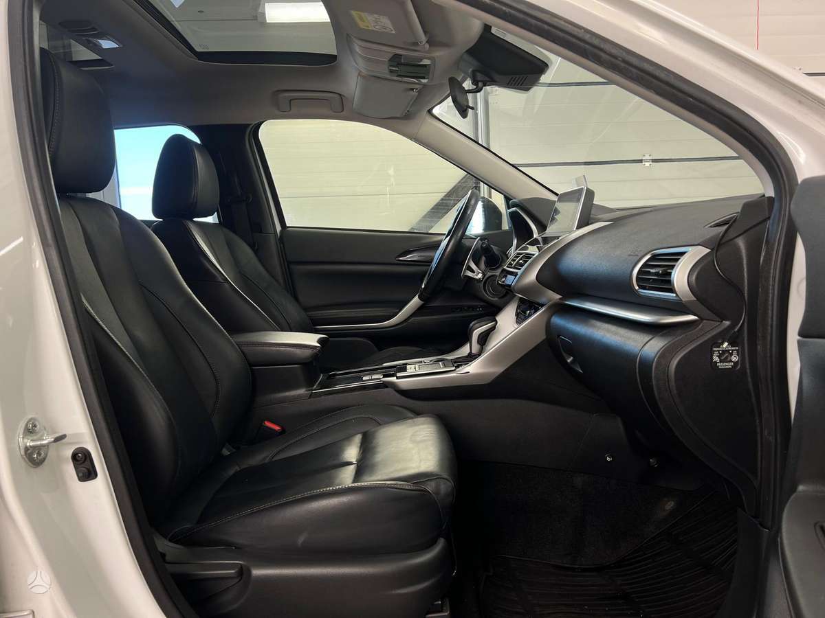 Mitsubishi Eclipse Cross, 1.5 l., Внедорожник / Кроссовер
