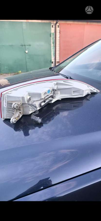 Jaguar XF, T2H, žibintai