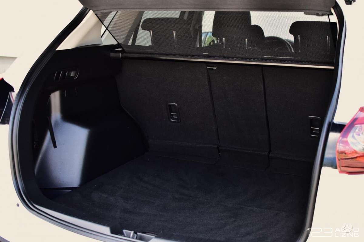 Mazda CX-5, 2.2 l., off-road / crossover