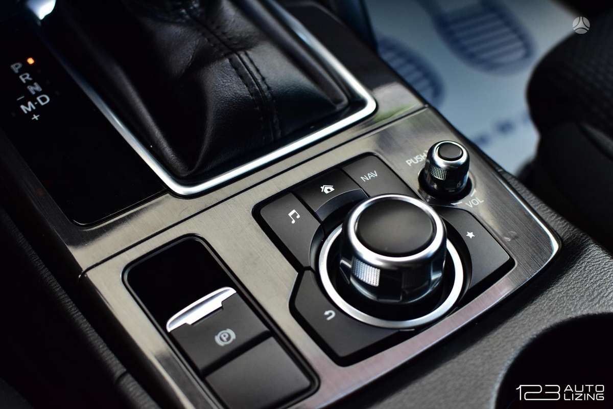 Mazda CX-5, 2.2 l., off-road / crossover