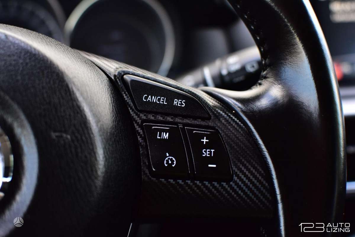 Mazda CX-5, 2.2 l., off-road / crossover