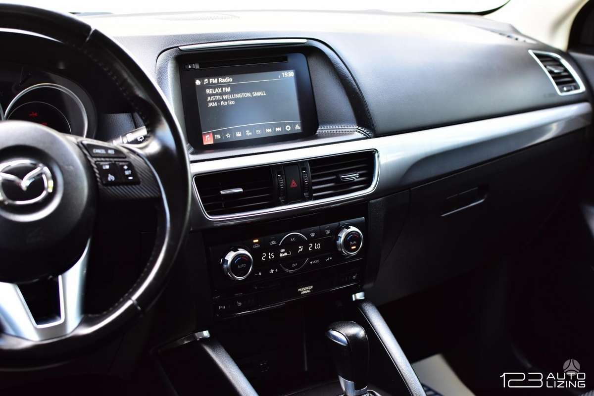 Mazda CX-5, 2.2 l., off-road / crossover