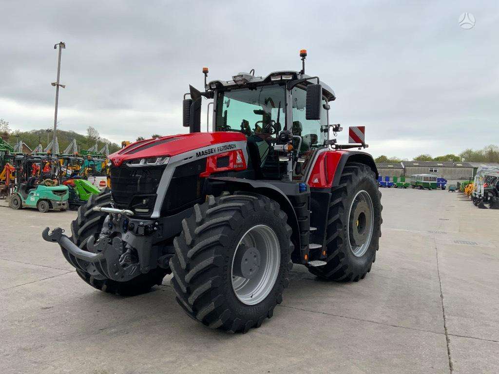Massey Ferguson 9S.425, tractors