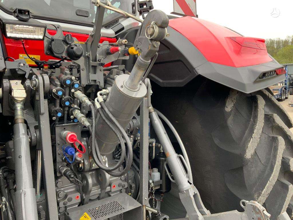 Massey Ferguson 9S.425, tractors