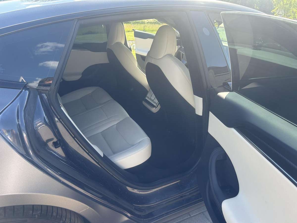 Tesla Model S, 100 кВт·ч, Седан