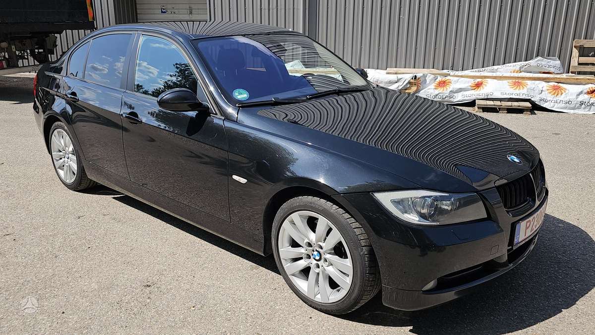 BMW 320, 2.0 l., Седан