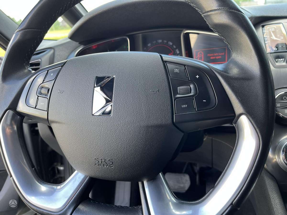 Citroen DS5, 1.6 l., Хэтчбек