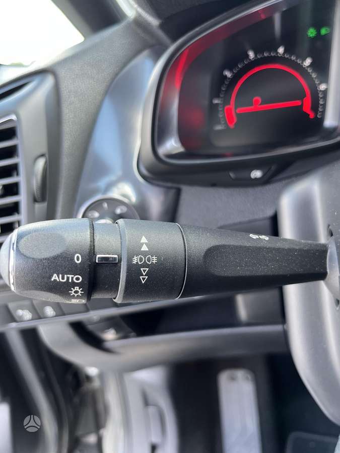 Citroen DS5, 1.6 l., hatchback