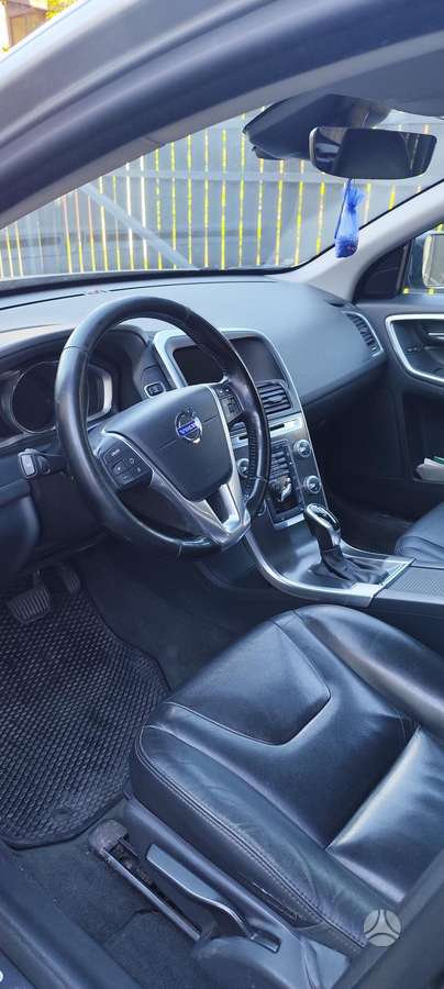 Volvo XC60 - 8
