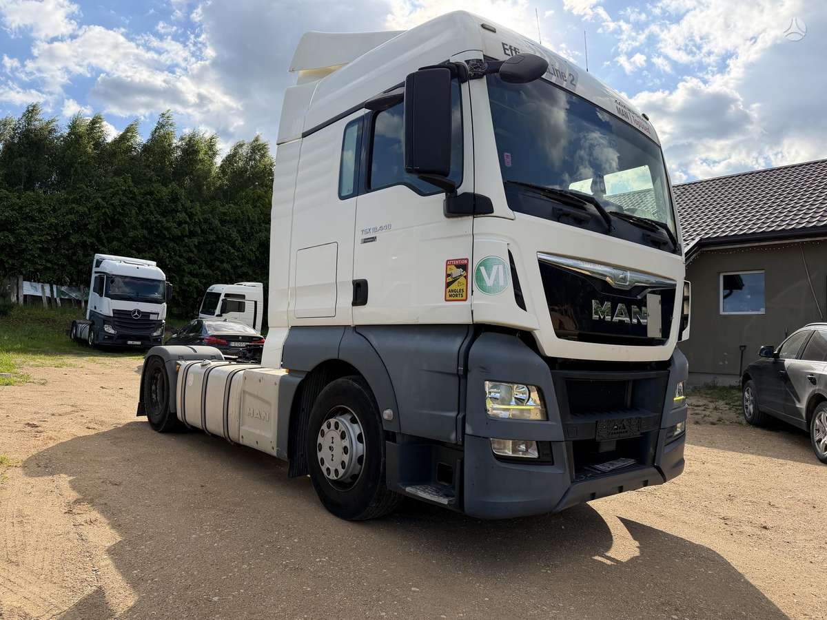 MAN TGX440, double sleeper