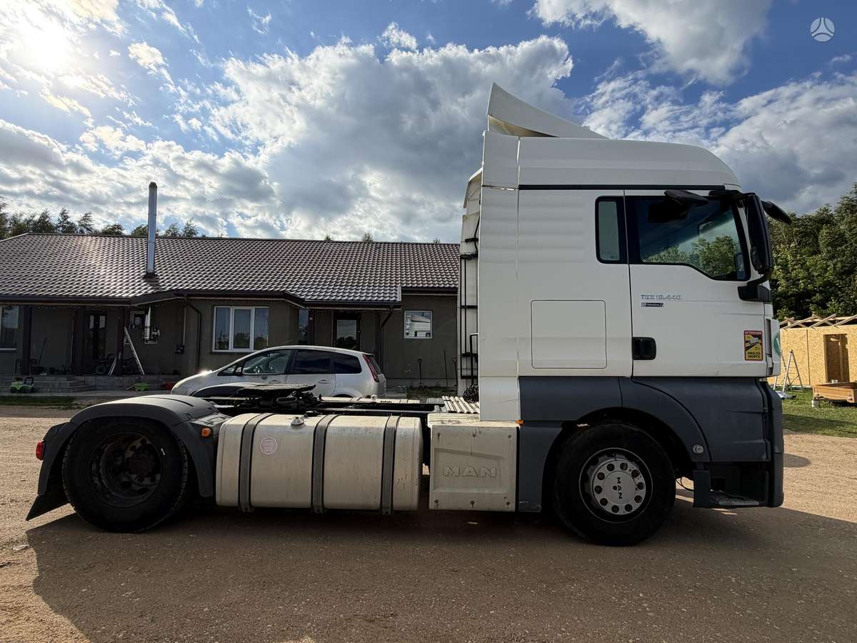 MAN TGX440, double sleeper