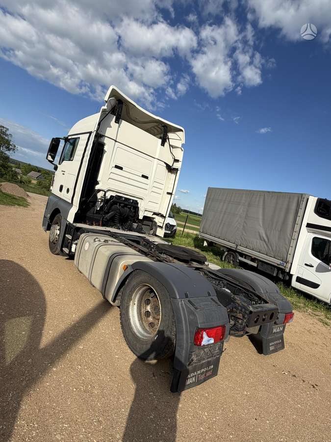 MAN TGX440, double sleeper