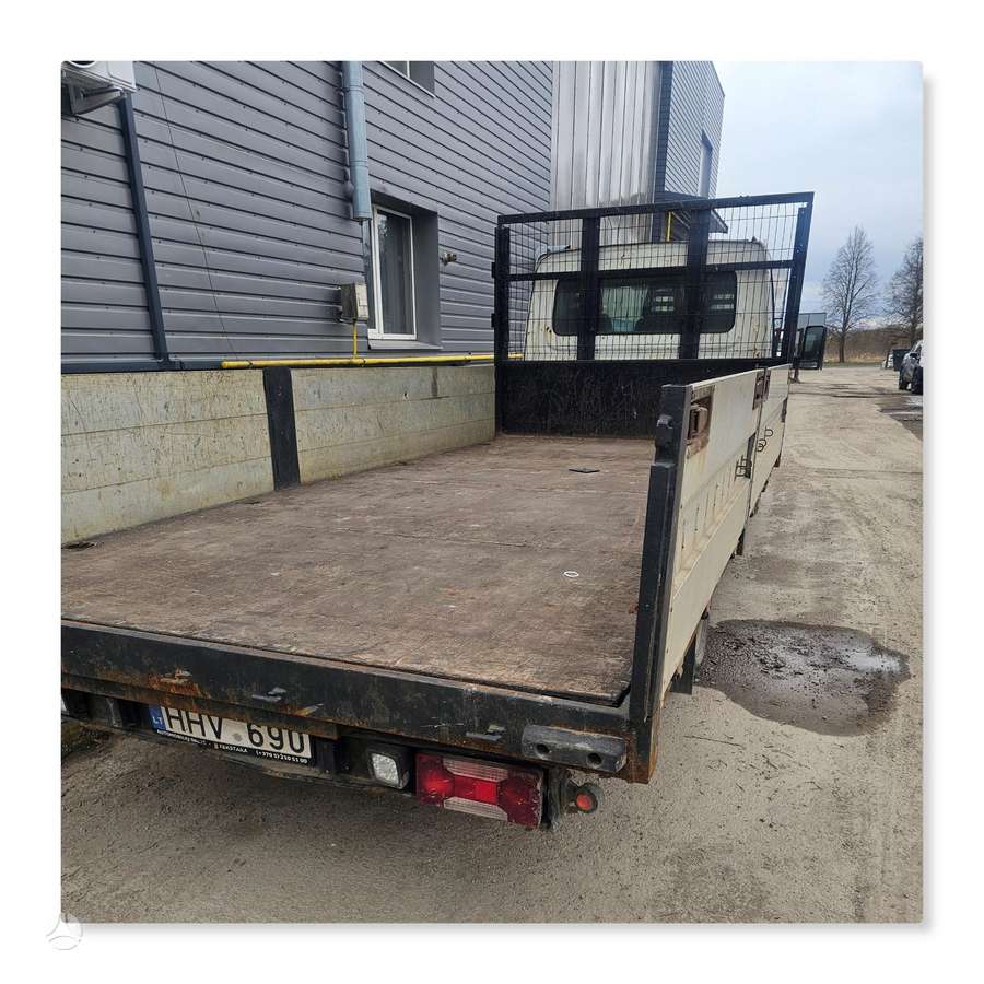 Iveco 35C15, bortiniai