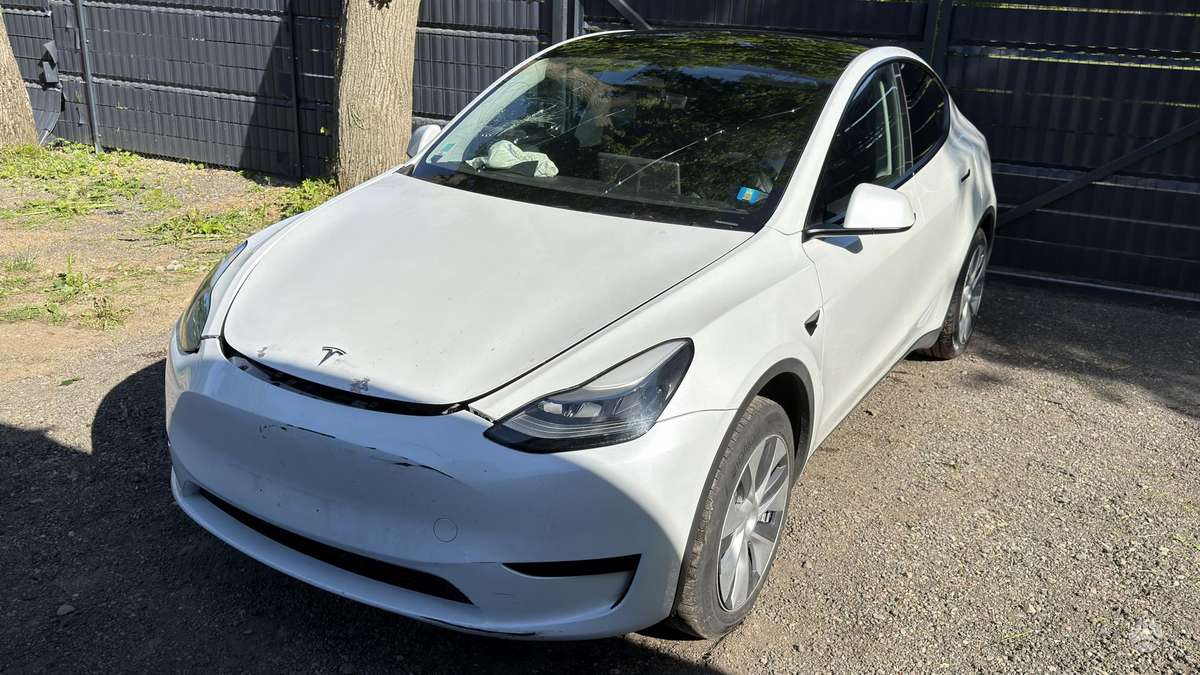 Tesla Model Y, 60 кВт·ч, Хэтчбек