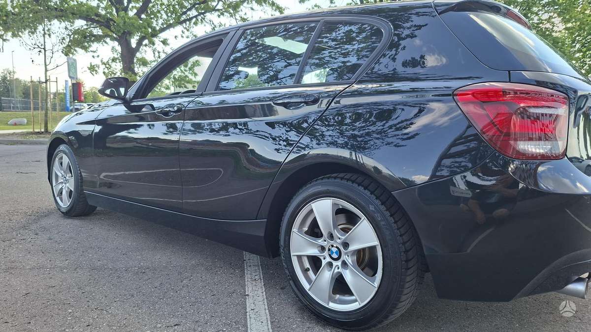 BMW 116, 2.0 l., hečbekas