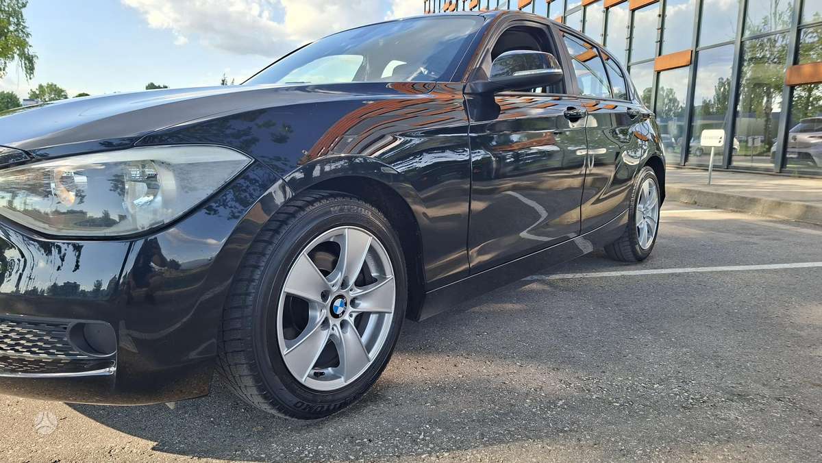BMW 116, 2.0 l., hečbekas