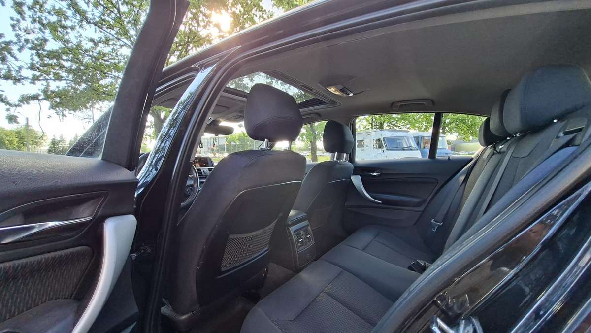 BMW 116, 2.0 l., hečbekas