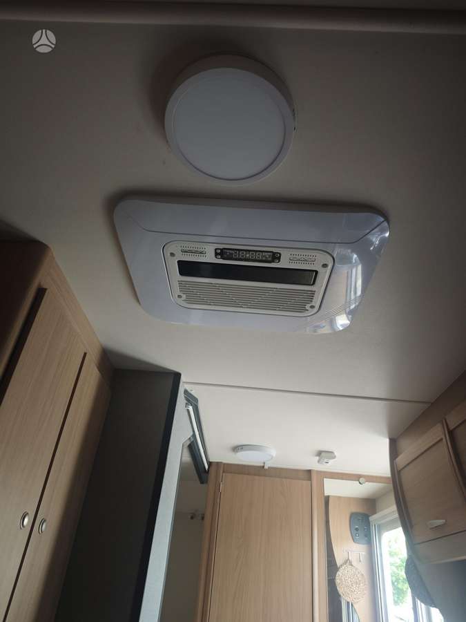 Elddis Xplore 304, кемперы