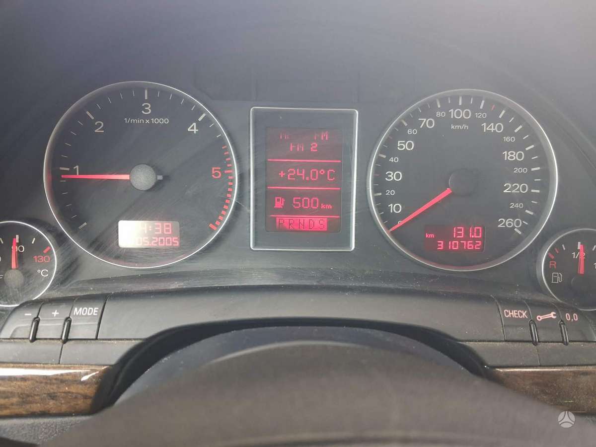Audi A4, 2.0 l., universalas