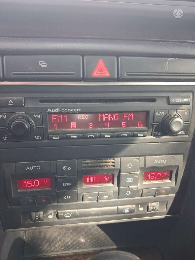 Audi A4, 2.0 l., universalas