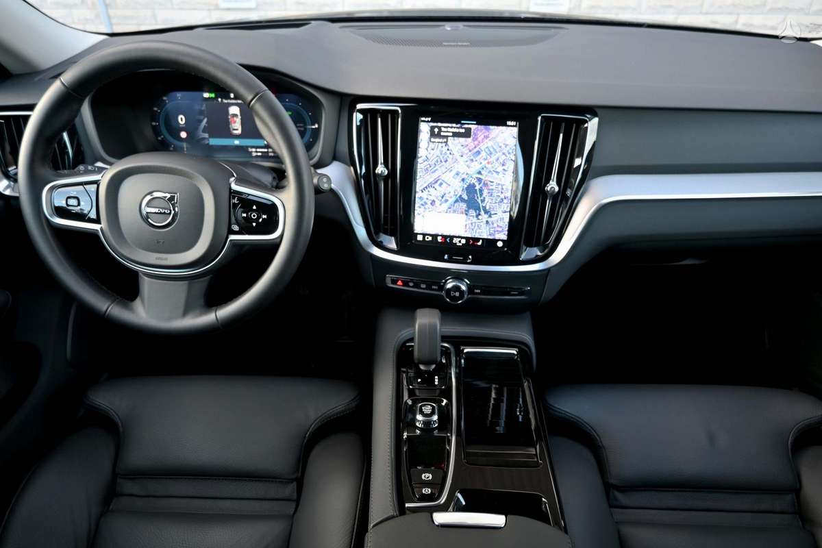 Volvo V60, Универсал