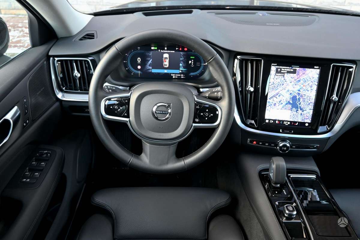 Volvo V60, Универсал