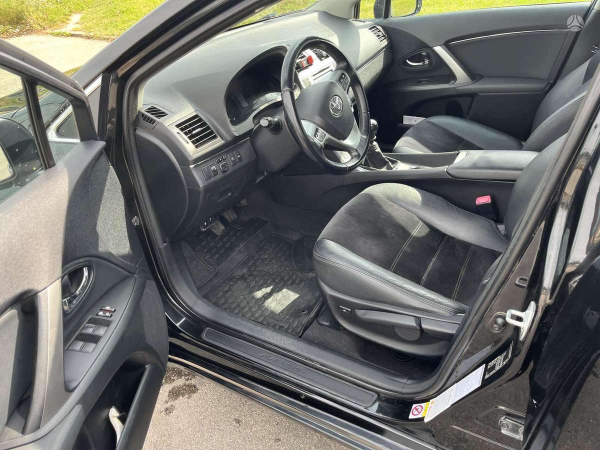 Toyota Avensis - 3