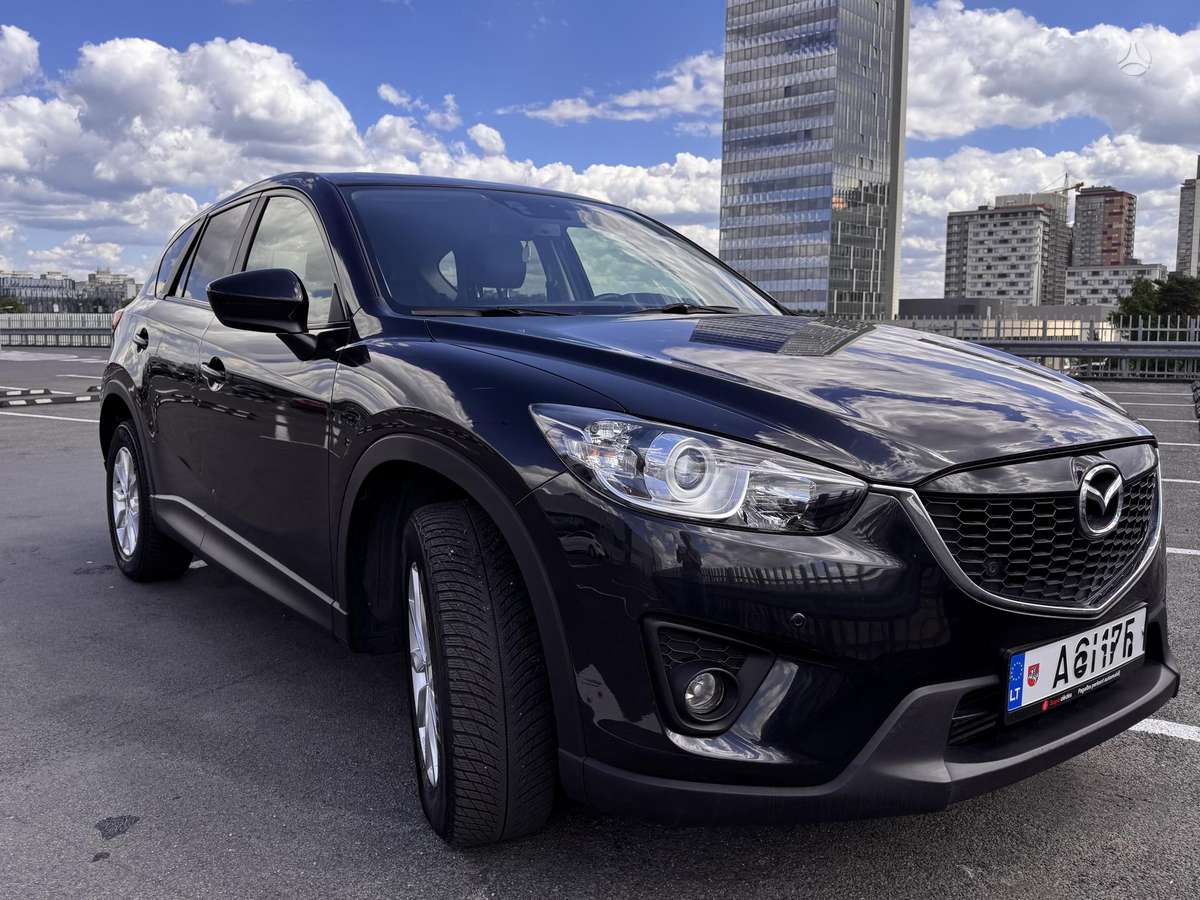 Mazda CX-5, 2.2 l., off-road / crossover