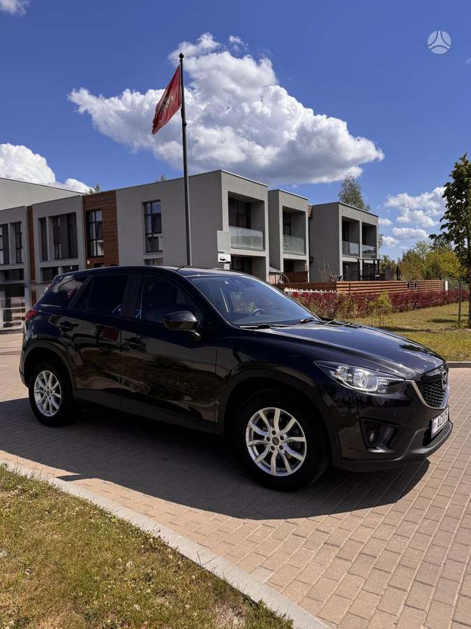 Mazda CX-5, 2.2 l., off-road / crossover
