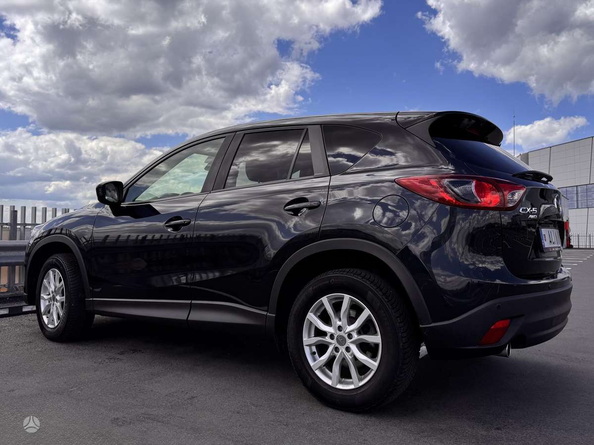 Mazda CX-5, 2.2 l., off-road / crossover