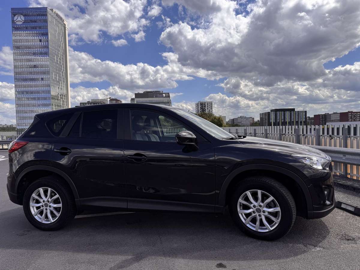 Mazda CX-5, 2.2 l., off-road / crossover