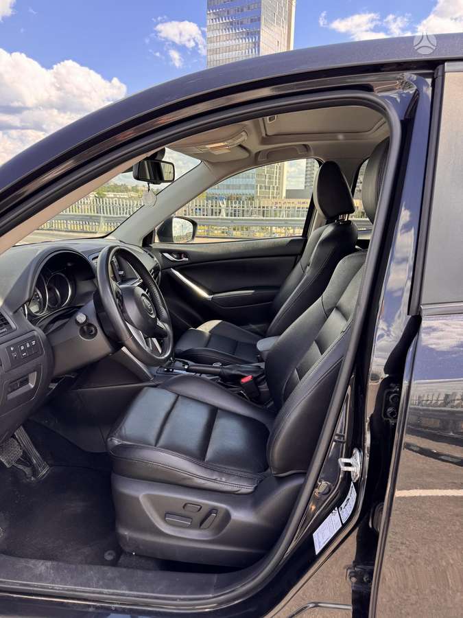 Mazda CX-5, 2.2 l., off-road / crossover