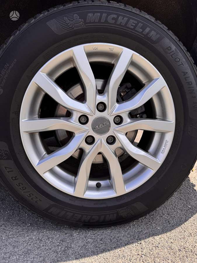 Mazda CX-5, 2.2 l., off-road / crossover