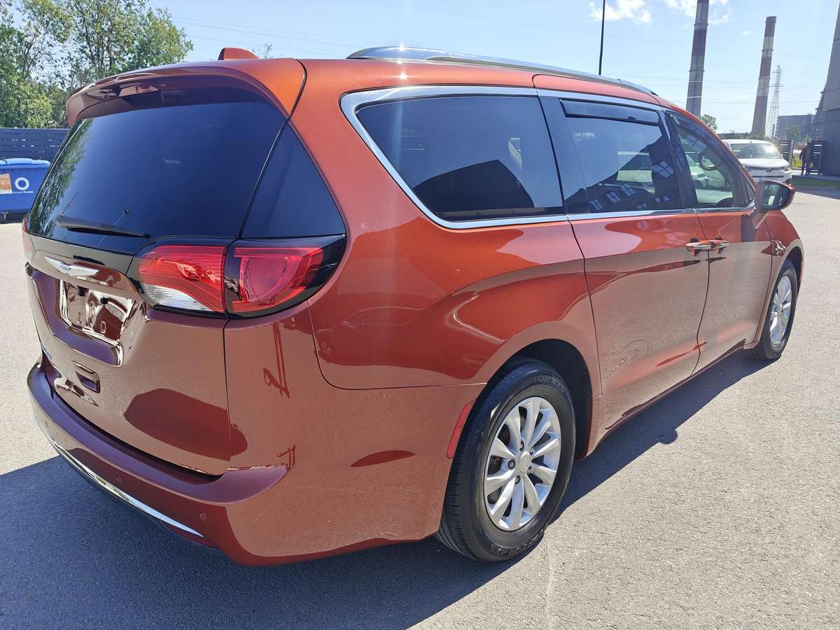 Chrysler Pacifica, 3.6 l., Минивэн