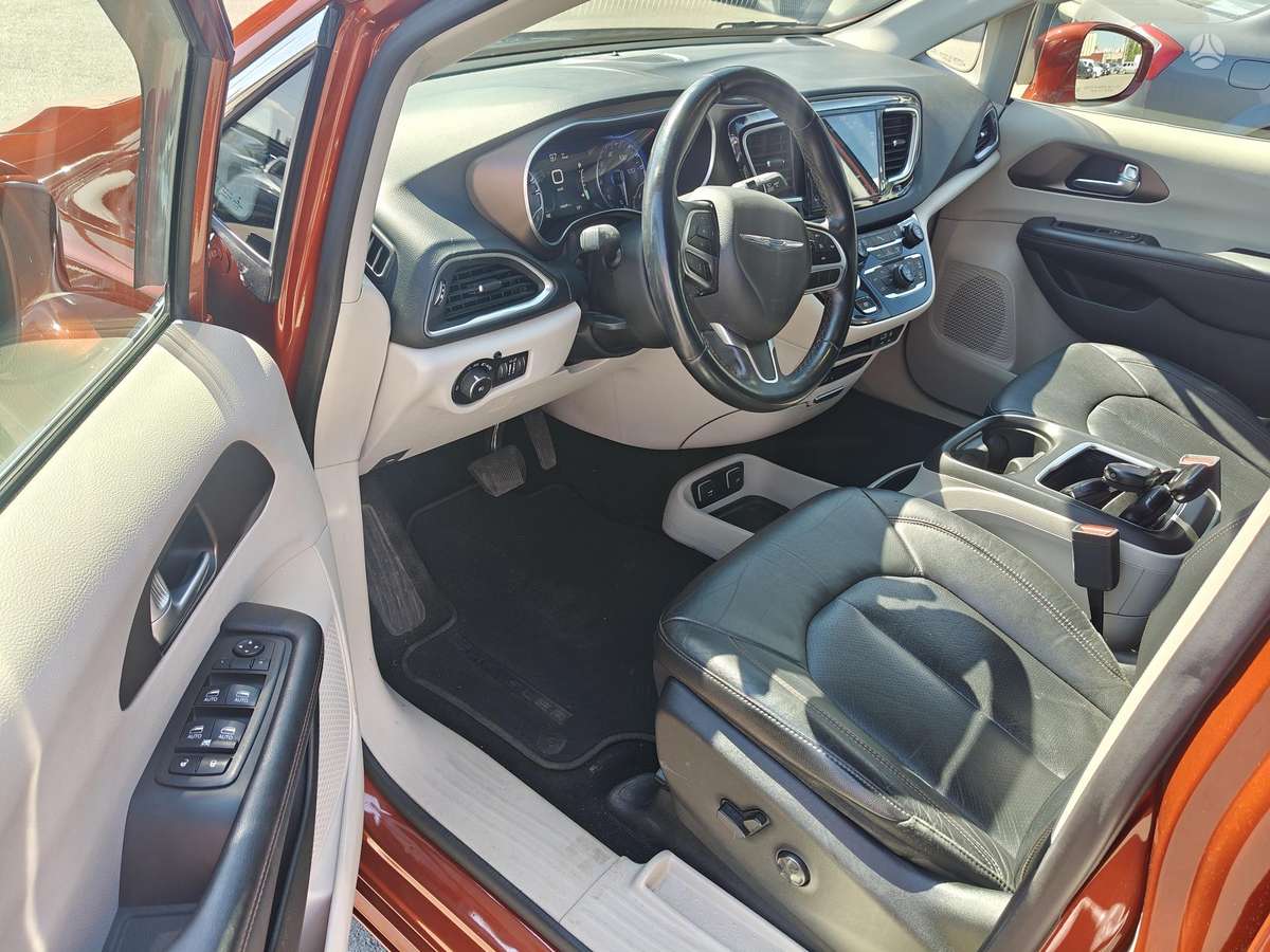 Chrysler Pacifica, 3.6 l., Минивэн