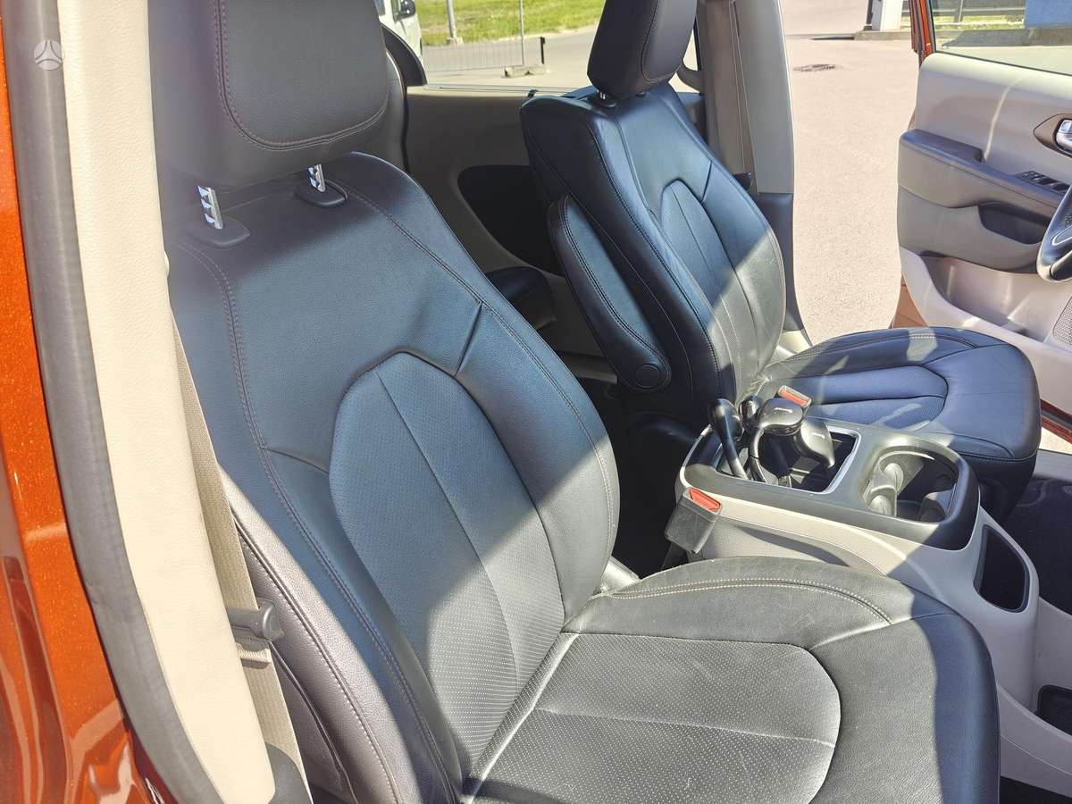 Chrysler Pacifica, 3.6 l., Минивэн