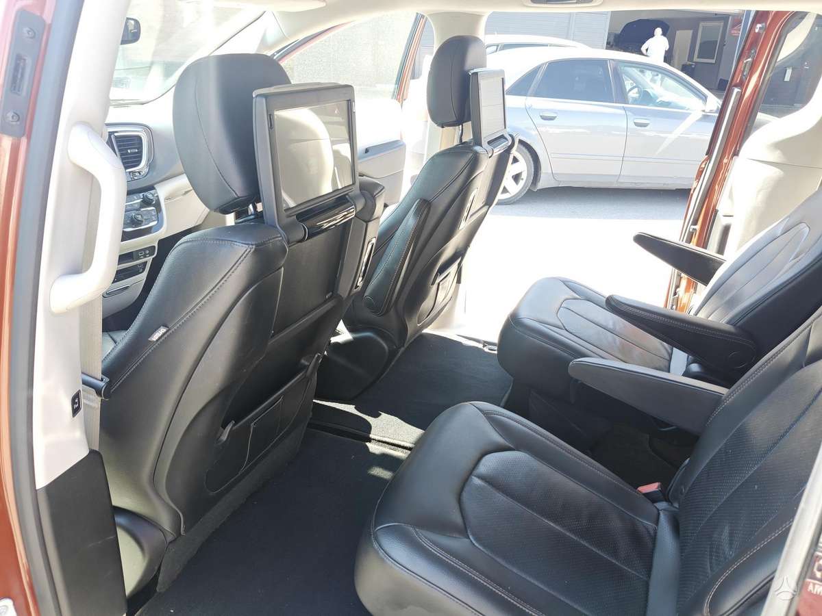 Chrysler Pacifica, 3.6 l., Минивэн