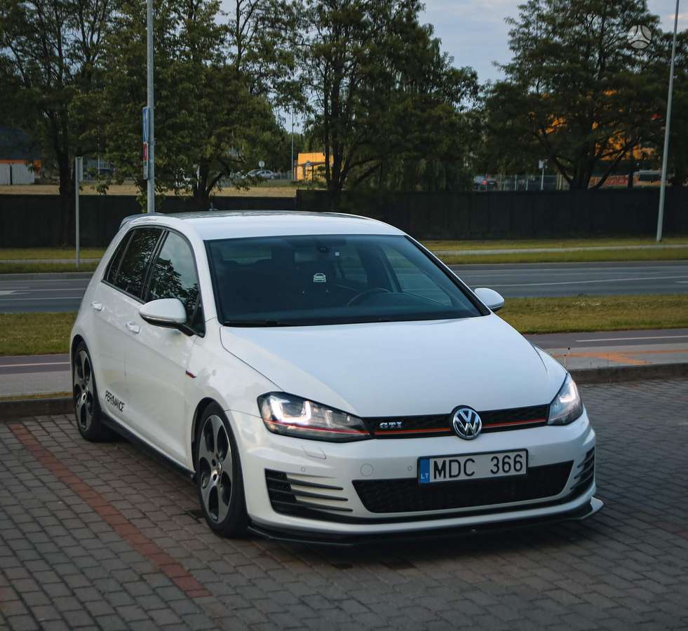 Volkswagen Golf, 2.0 l., hatchback