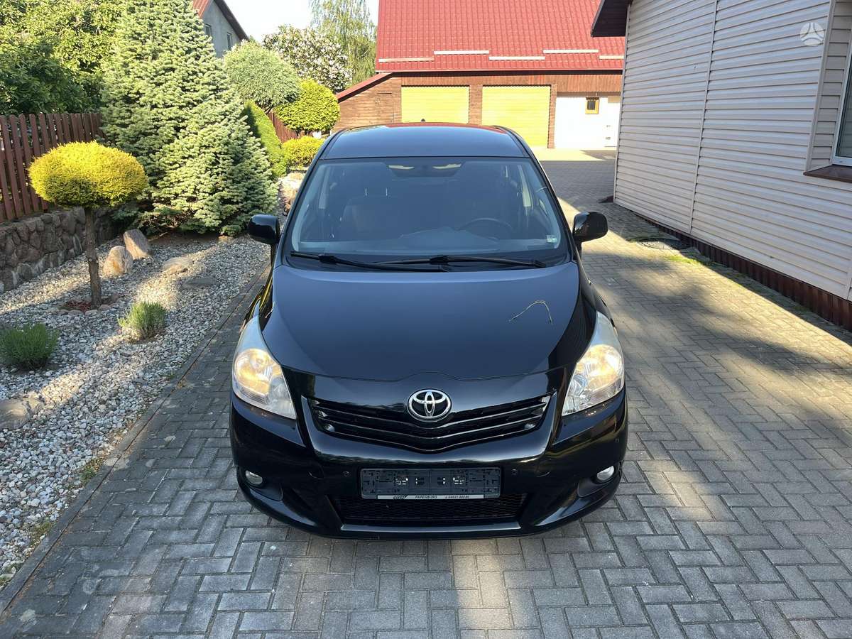 Toyota Verso - 2