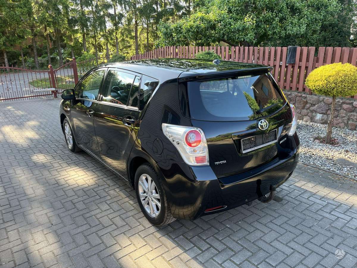 Toyota Verso - 7