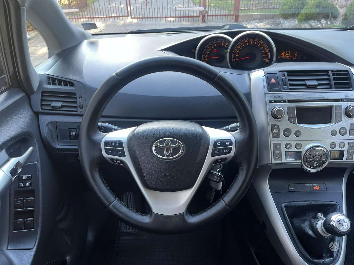 Toyota Verso - 12