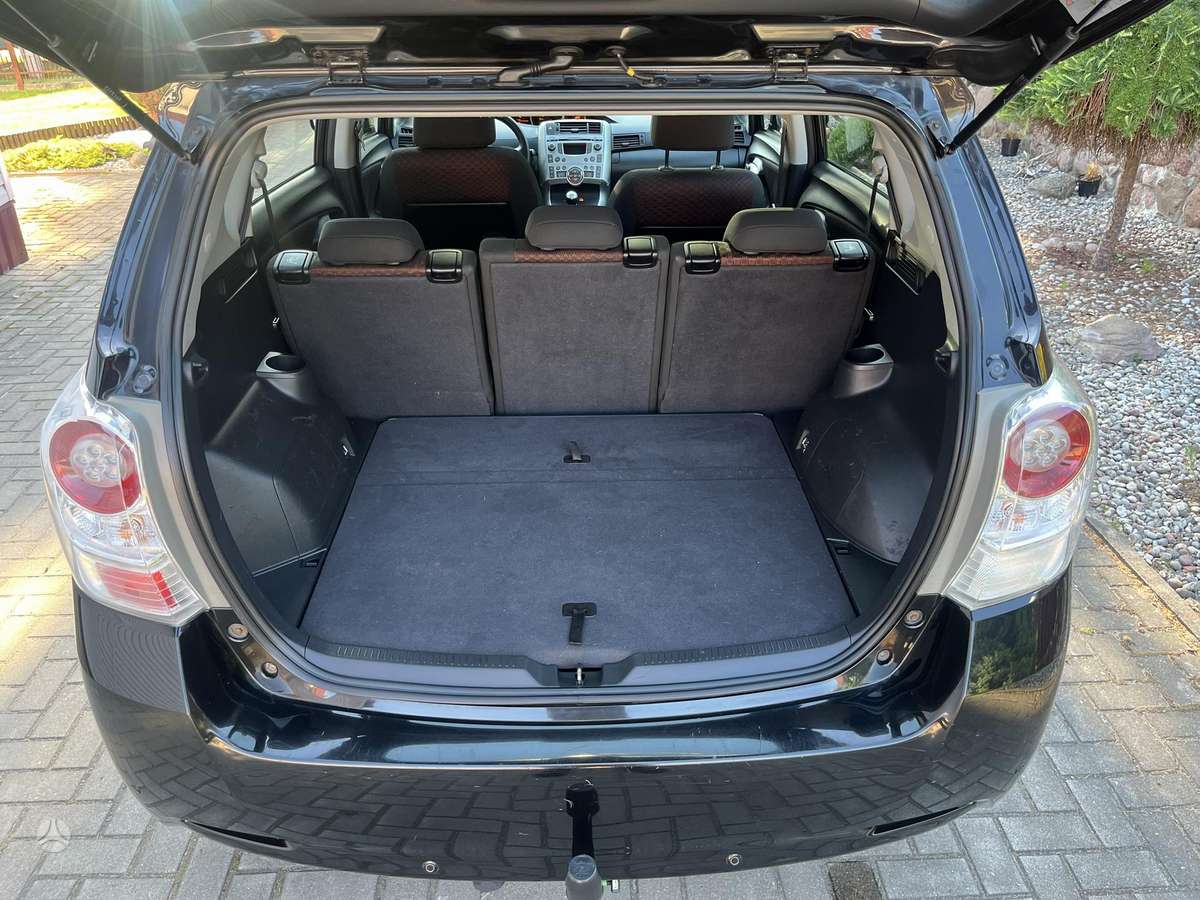 Toyota Verso, 1.8 l., Минивэн