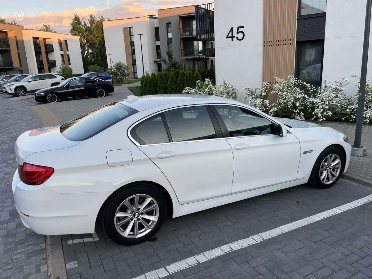 BMW 520, 2.0 l., Седан