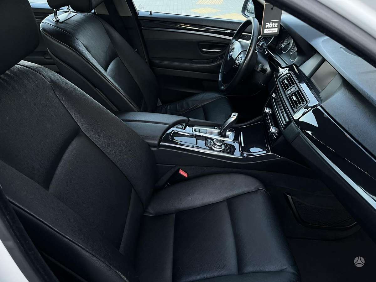 BMW 520, 2.0 l., Седан
