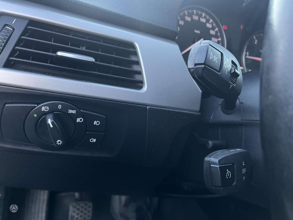 BMW 320, 2.0 l., Седан