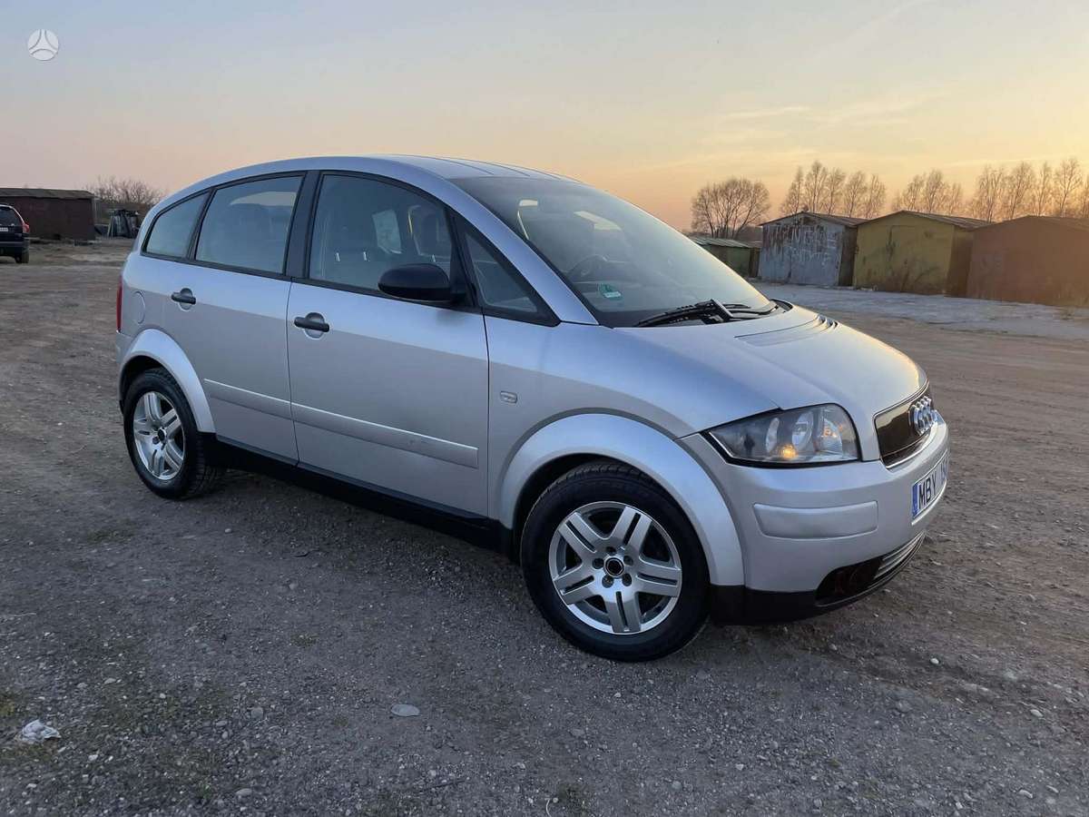 Audi A2, 1.4 l., Седан