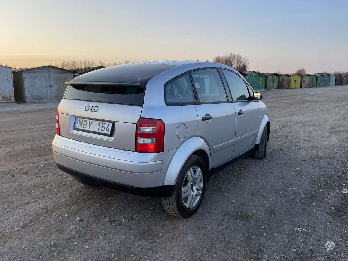 Audi A2, 1.4 l., Седан